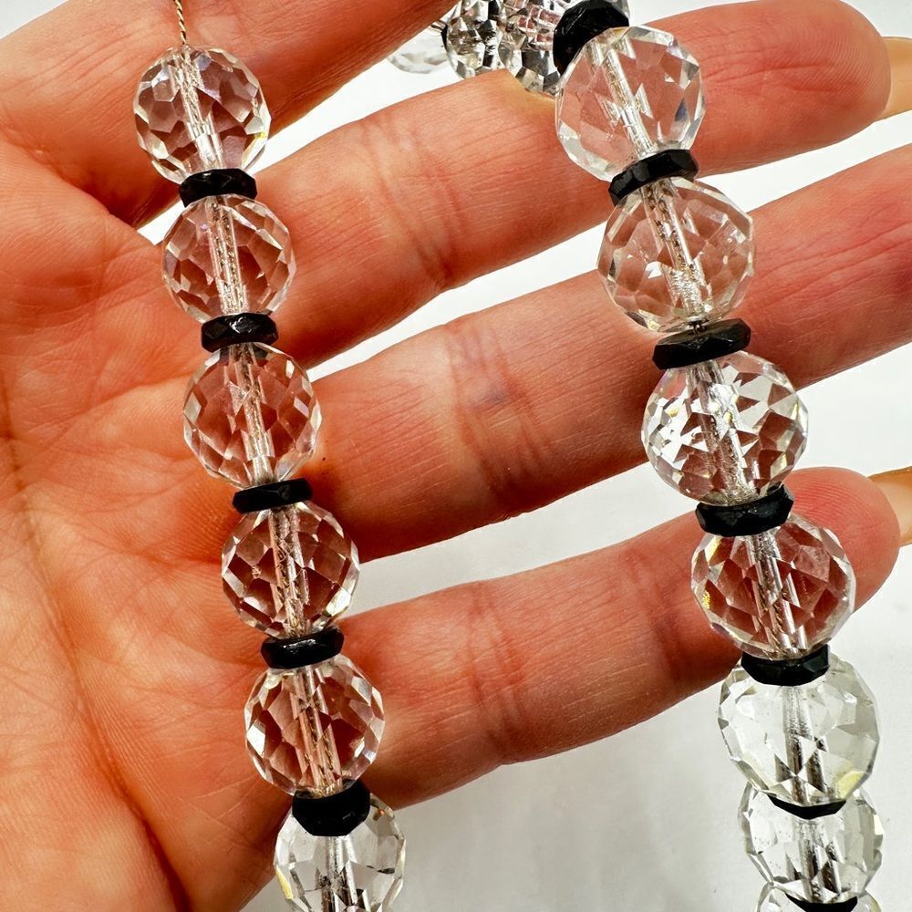 15” faceted Crystal necklace strung on a 10kt yellow gold chain! - Picture 5 of 12